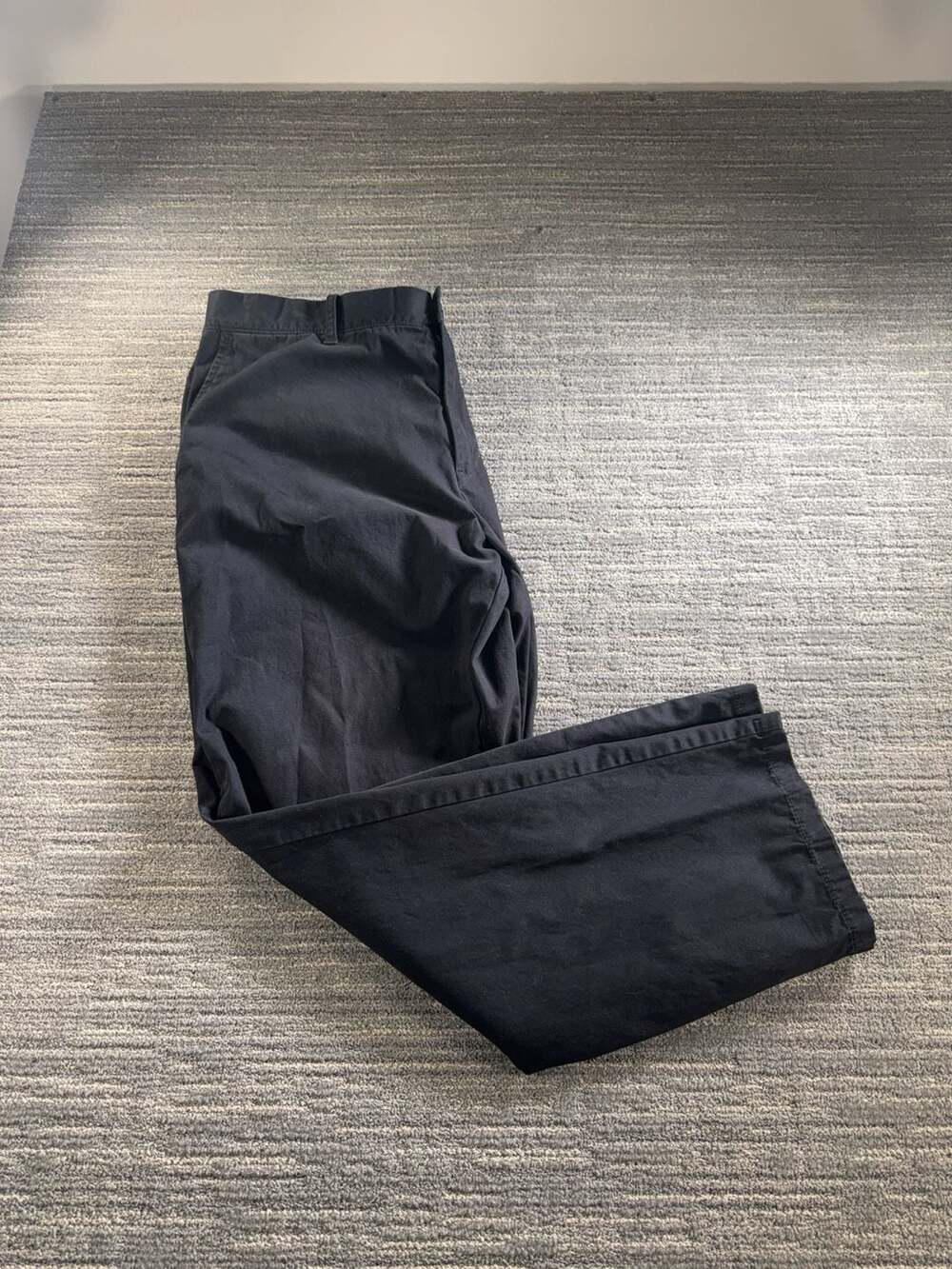 Tommy Hilfiger Men's Black Chino Pants Size 40/32